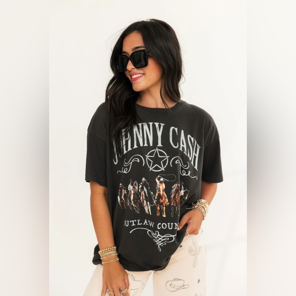 NWT Daydreamer Johnny Cash Outlaw Country Merch Tee